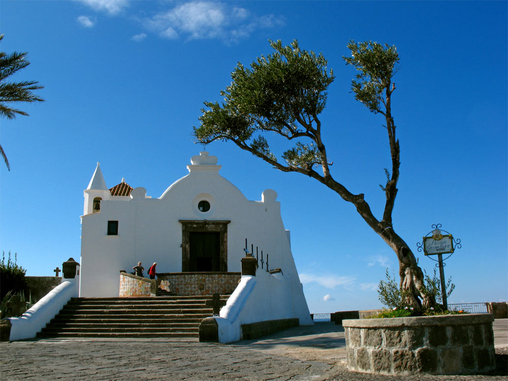 Die Kirche Santa Maria del Soccorso auf Ischia